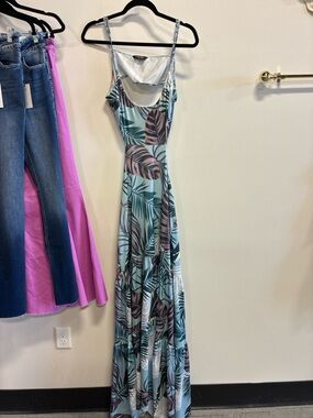 Women’s dress